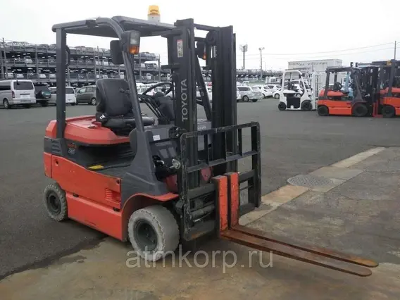 Вилочный погрузчик Toyota 7FBH25  б/у