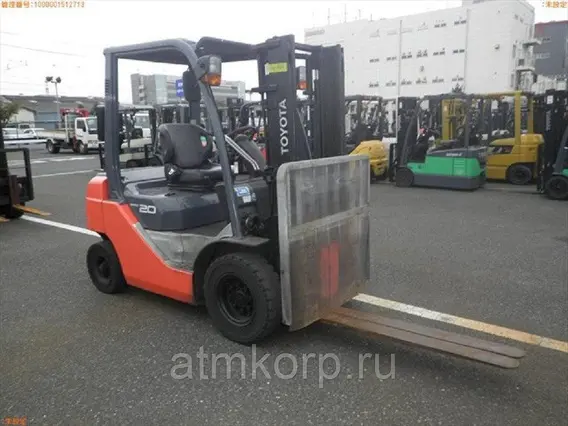 Вилочный погрузчик Toyota 8FDL20  б/у