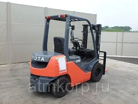 Вилочный погрузчик Toyota FORKLIFT 50-8FD25  б/у фото 2