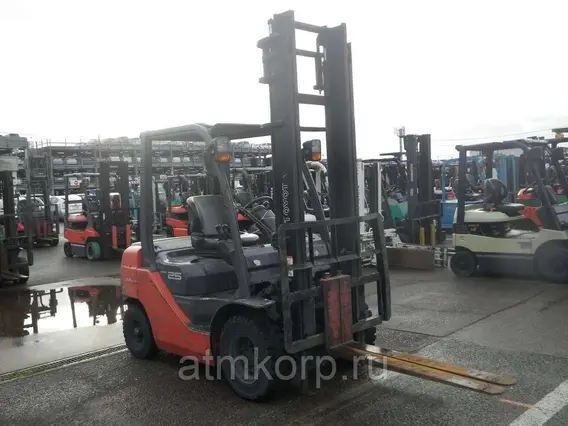 Вилочный погрузчик Toyota FORKLIFT 02-8FD25  б/у