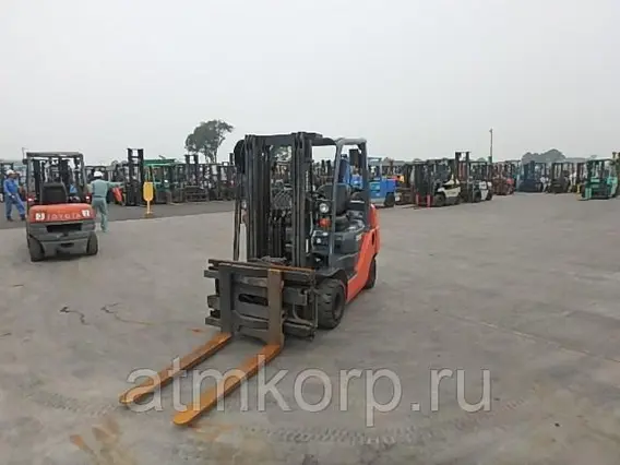 Вилочный погрузчик Toyota FORKLIFT 02-8FDK25  б/у