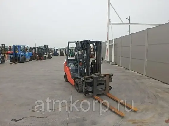 Вилочный погрузчик Toyota FORKLIFT 02-8FDK25  б/у фото 3