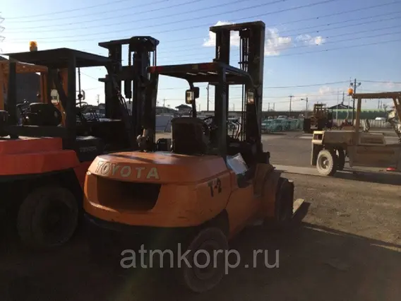 Вилочный погрузчик Toyota 02-7FDA50  б/у фото 2