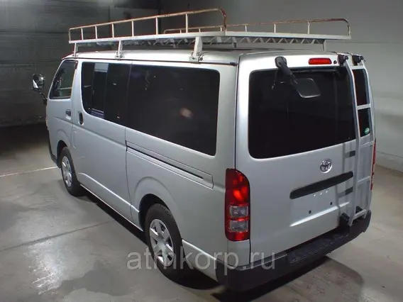 Микроавтобус Toyota HIACE VAN  б/у