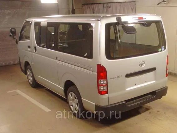 Микроавтобус Toyota REGIUS ACE б/у фото 2