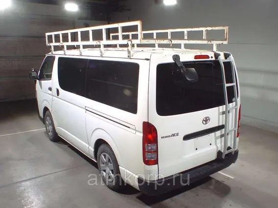Микроавтобус Toyota REGIUS ACE  б/у