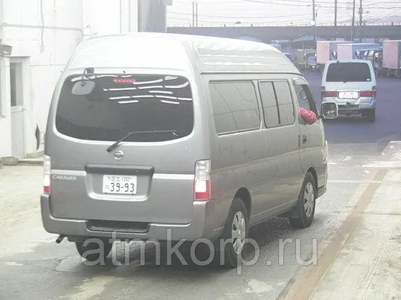 Микроавтобус Nissan Caravan б/у фото 2