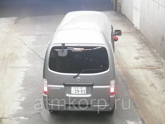 Микроавтобус Nissan Caravan б/у фото 3
