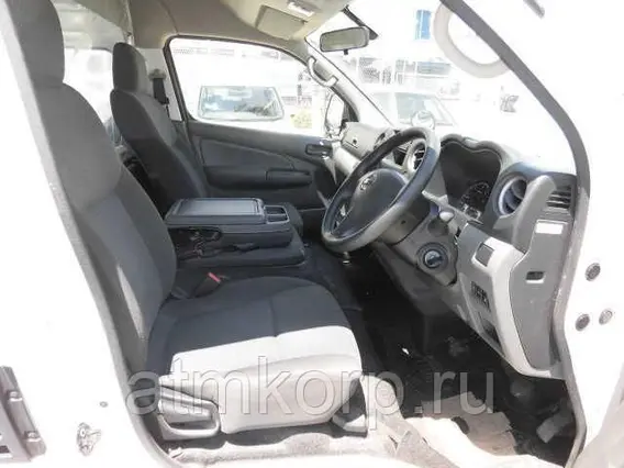 Автофургон Nissan Caravan  б/у фото 5
