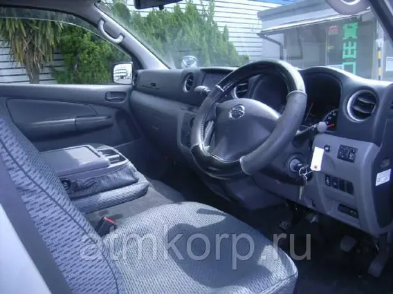 Микроавтобус Nissan Caravan  б/у фото 4