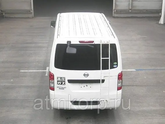 Микроавтобус Nissan Caravan б/у фото 3