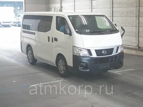 Микроавтобус Nissan Caravan  б/у