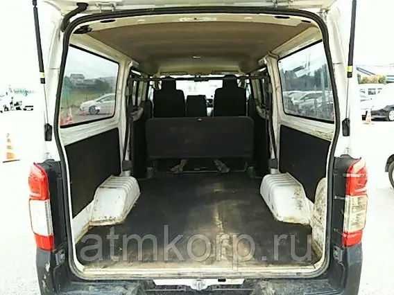 Микроавтобус Nissan Caravan б/у фото 7