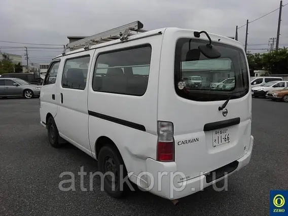Микроавтобус Nissan Caravan б/у фото 3