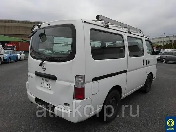 Микроавтобус Nissan Caravan б/у фото 4