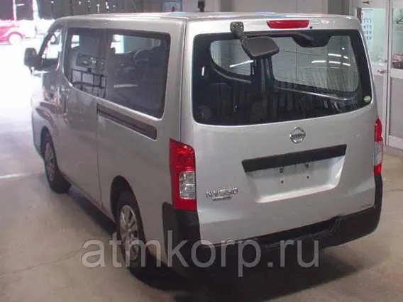 Микроавтобус Nissan Caravan  б/у фото 2