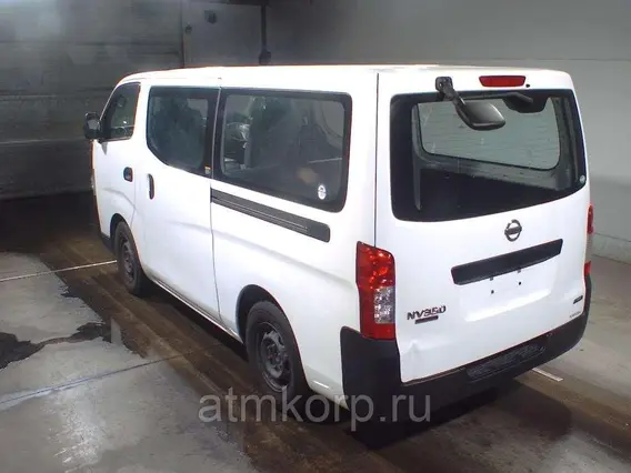 Микроавтобус Nissan Caravan  б/у фото 2