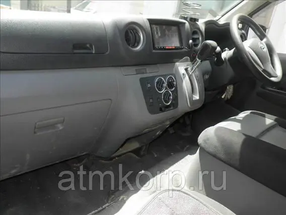 Микроавтобус Nissan Caravan  б/у фото 5