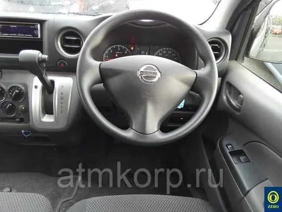Микроавтобус Nissan Caravan  б/у фото 5