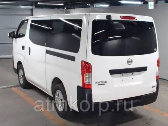 Микроавтобус Nissan Caravan  б/у фото 2