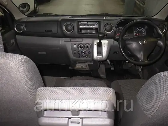 Микроавтобус Nissan Caravan  б/у фото 5