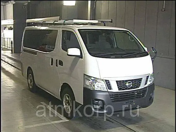 Микроавтобус Nissan Caravan  б/у фото 2