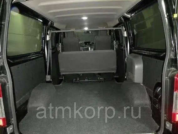 Микроавтобус Nissan Caravan  б/у фото 2
