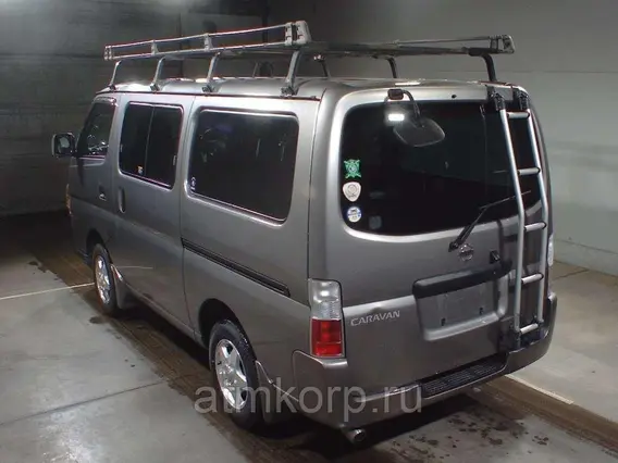 Микроавтобус Nissan Caravan  б/у