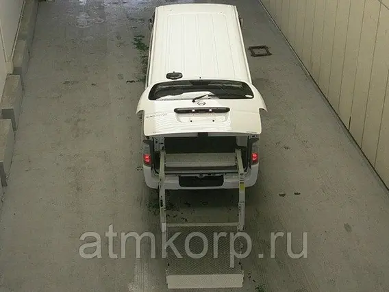 Микроавтобус Nissan Caravan  б/у фото 3