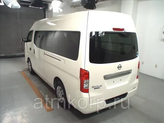 Микроавтобус Nissan Caravan  б/у фото 3