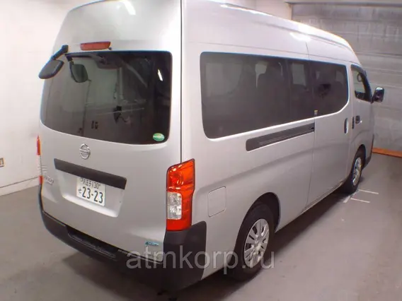 Микроавтобус Nissan Caravan  б/у фото 4