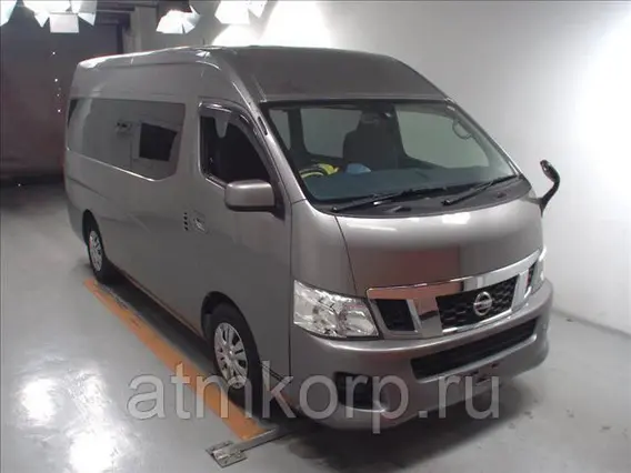 Микроавтобус Nissan Caravan  б/у