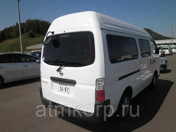 Микроавтобус Nissan Caravan  б/у фото 3