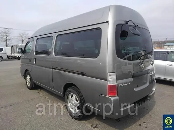 Микроавтобус Nissan Caravan  б/у