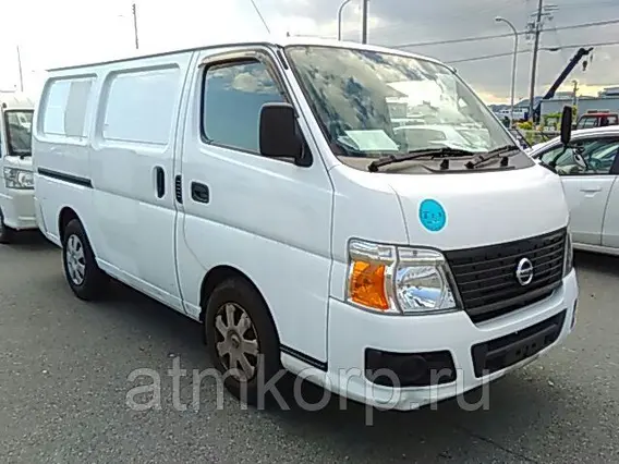 Микроавтобус Nissan Caravan б/у фото 2