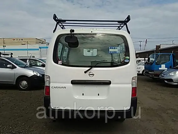 Микроавтобус Nissan Caravan  б/у фото 4