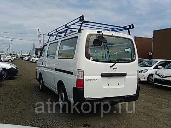 Микроавтобус Nissan Caravan  б/у фото 5