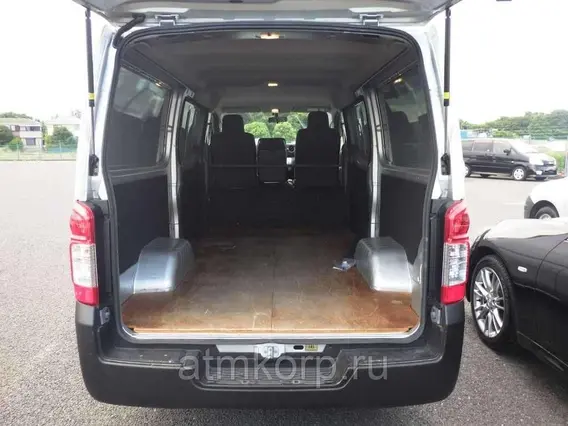 Грузопассажирский автомобиль Nissan Caravan  б/у фото 7