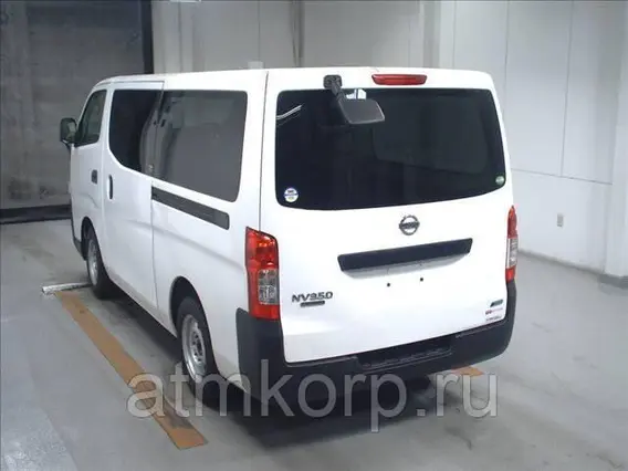Микроавтобус Nissan Caravan  б/у фото 3