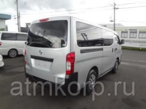 Микроавтобус Nissan Caravan  б/у фото 2