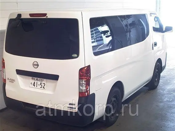 Микроавтобус Nissan Caravan  б/у фото 2