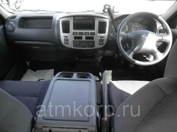 Микроавтобус Nissan Caravan  б/у фото 5