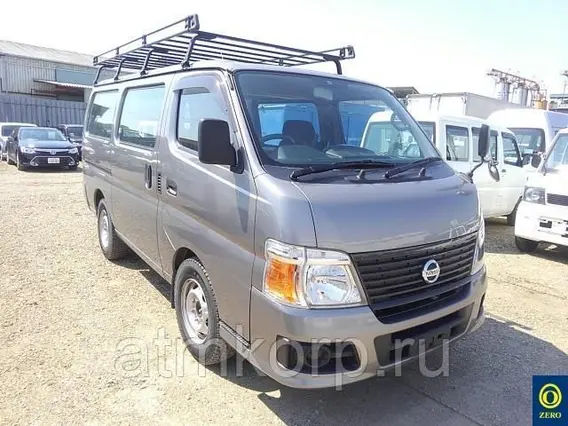 Микроавтобус Nissan Caravan  б/у
