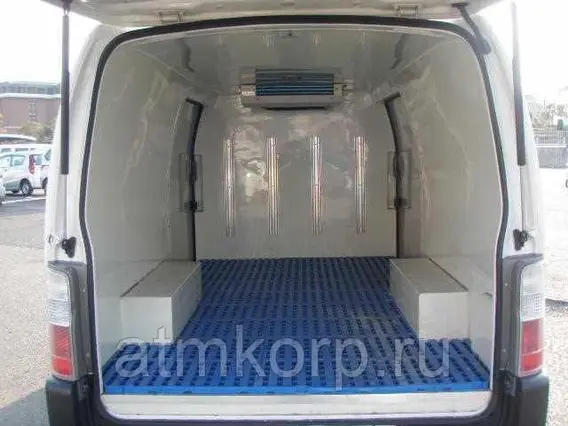 Рефрижератор Nissan Caravan б/у