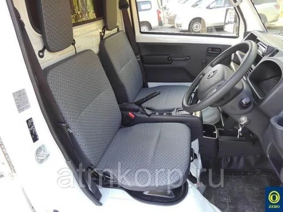 Тентованный грузовик Nissan Clipper  б/у фото 7