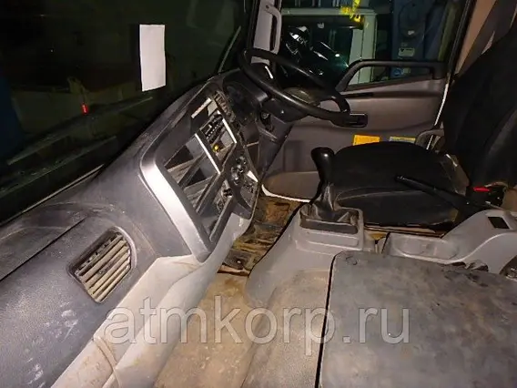 Самосвал Nissan Diesel Condor б/у фото 4