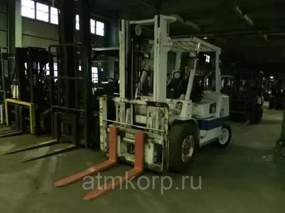 Вилочный погрузчик Nissan F04B35T  б/у
