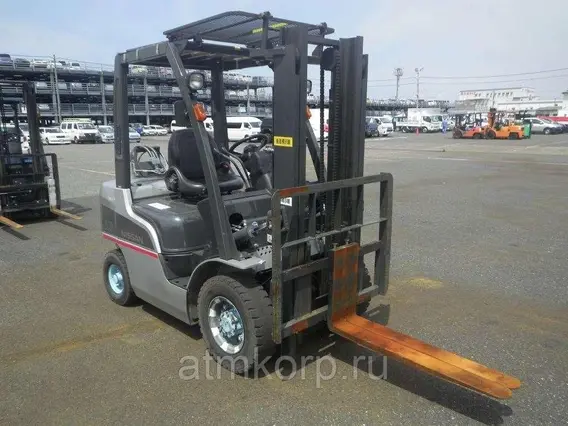 Вилочный погрузчик Nissan P1F2A25D  б/у