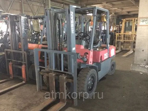 Вилочный погрузчик Nissan FGJ02  б/у