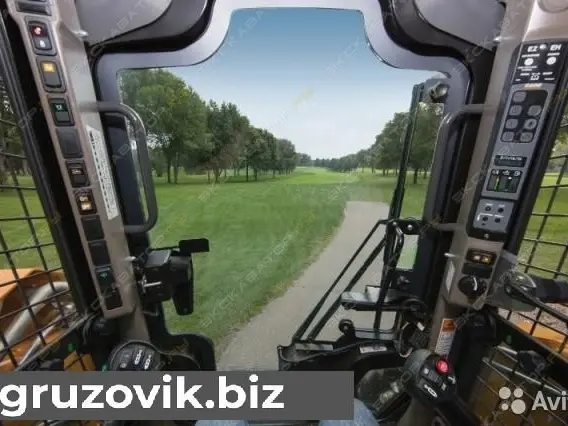 Фронтальный погрузчик Case SR175 2019 года б/у